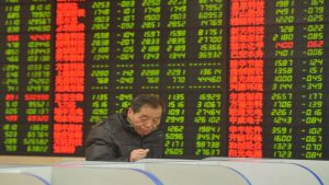 Asian stocks fall on concerns about fresh lockdowns, banking sector